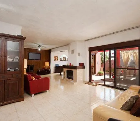 Golden Beach Villa